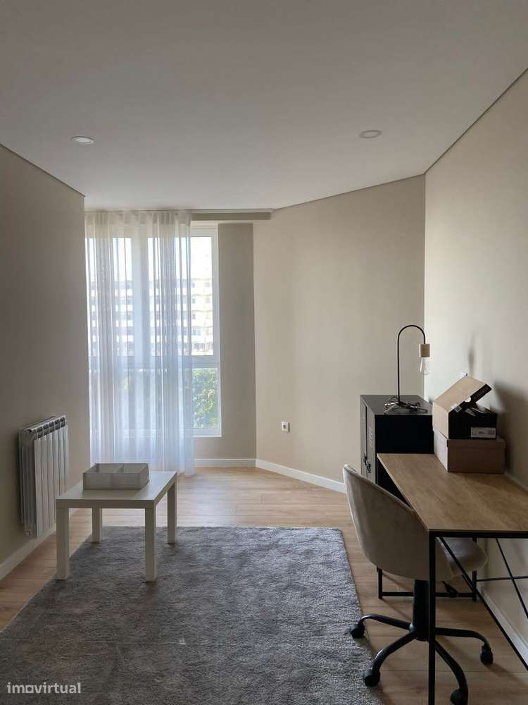 T2 alterado para t3 renovado, em frente ao mar-15