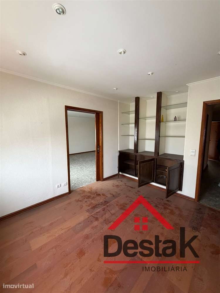 Apartamento T4 Venda em Massamá e Monte Abraão,Sintra-33