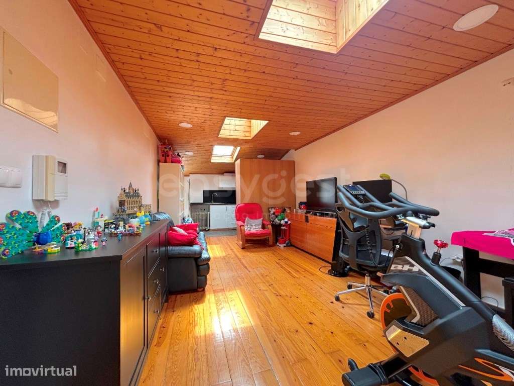 Apartamento T0 com 52m2, com varanda em Campo de Ourique - Grande imagem: 4/18