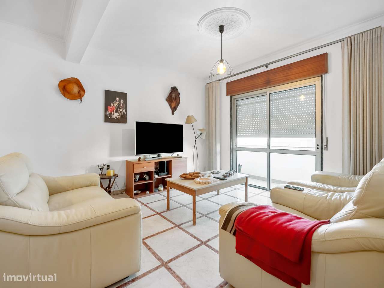 Andar de Moradia com Garagem Fechada e Terraço privativo-5