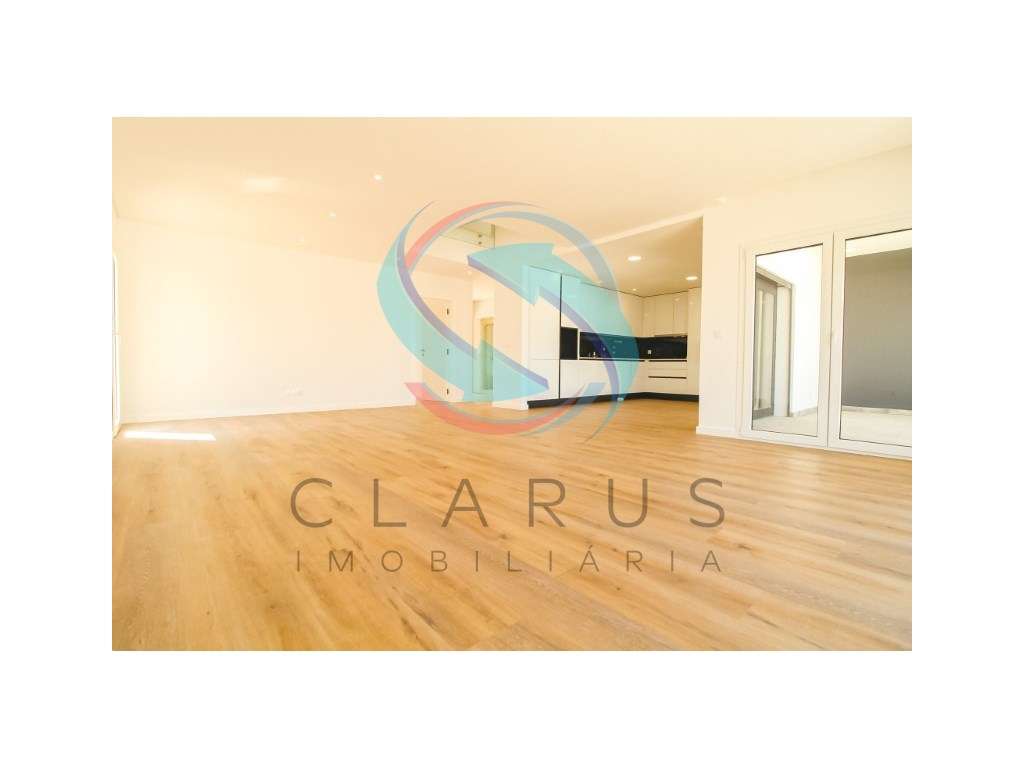 Moradia geminada em Vale de Milhaços-6