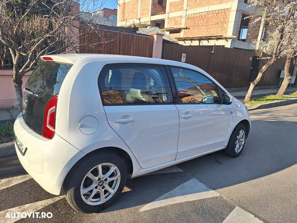 Volkswagen up! - 5