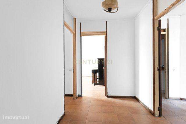 Magnífico T3 na Avenida da República – 8.º Andar com Vistas e Luz Natu - Grande imagem: 3/24