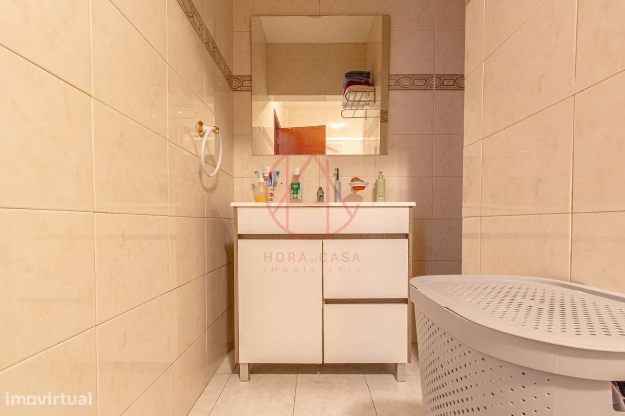 APARTAMENTO T3 1º andar c/ elevador - Sto Antonio da Charneca-33