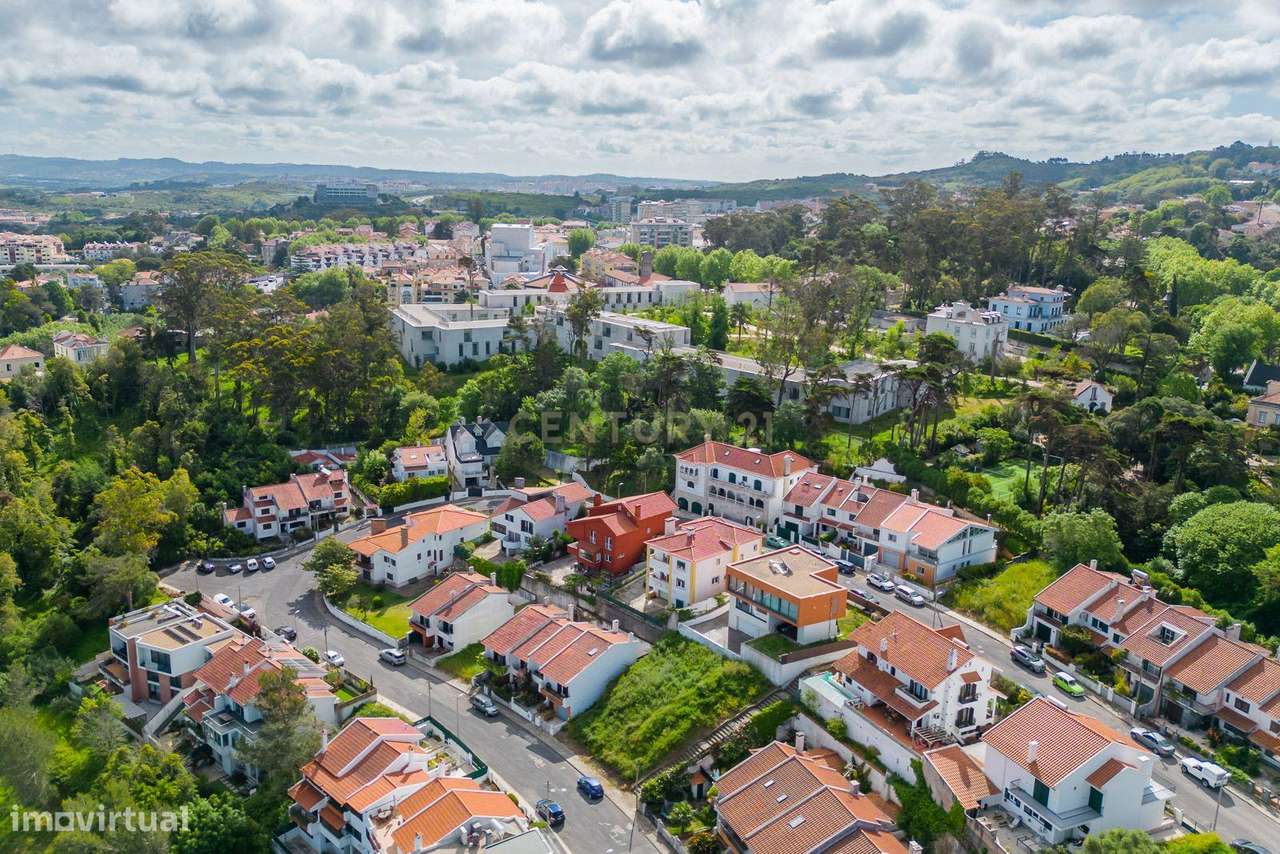 Sintra moradia T5,  lote com 360m2, garagem 65m2-54