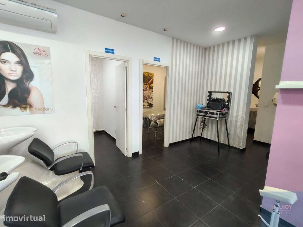 Loja Localizada em Famões - Grande imagem: 3/20