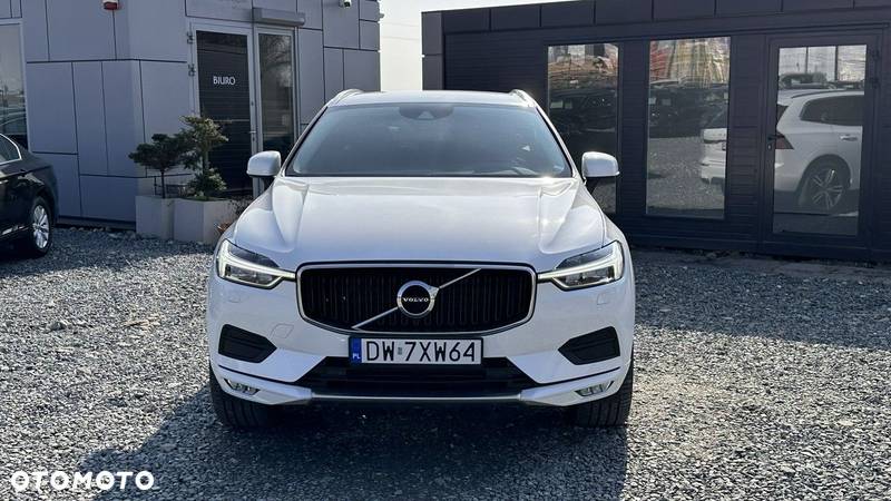 Volvo XC 60 D4 Momentum Pro - 2