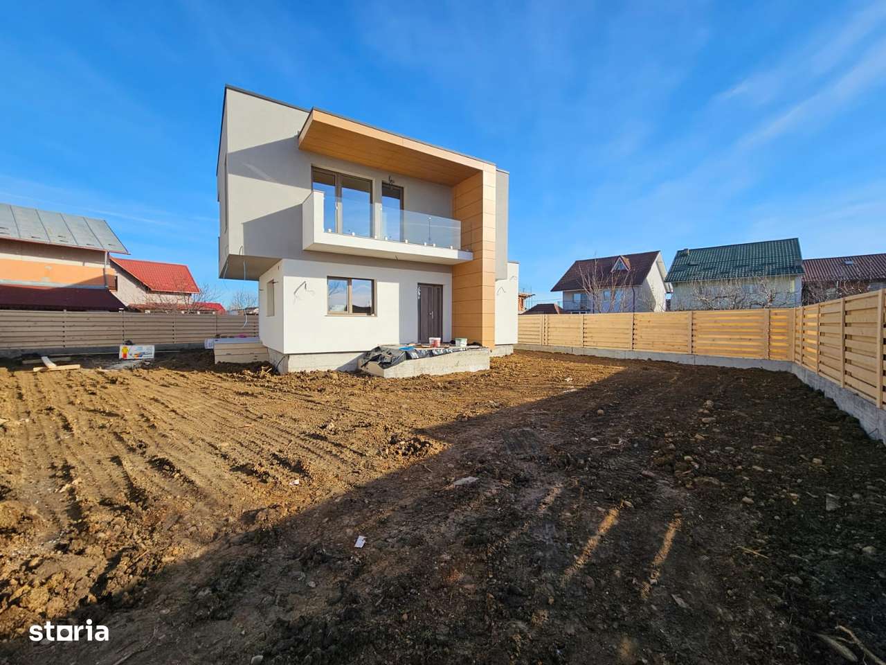 De vânzare locuință Modernă, stil MEDITERANEAN  Craiovei-5