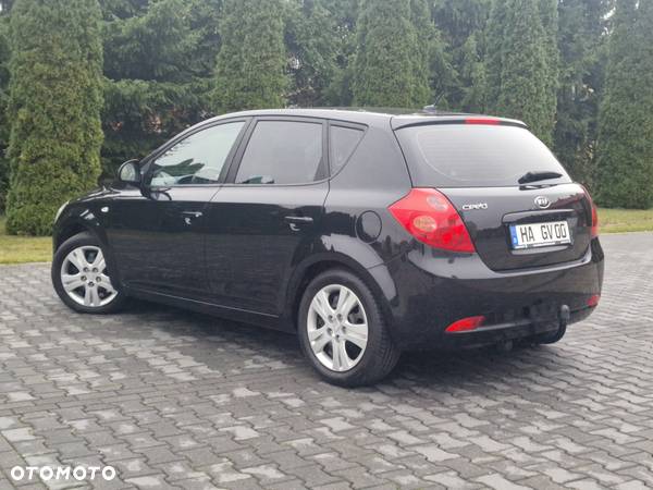 Kia Ceed Cee'd 1.4 Comfort - 11