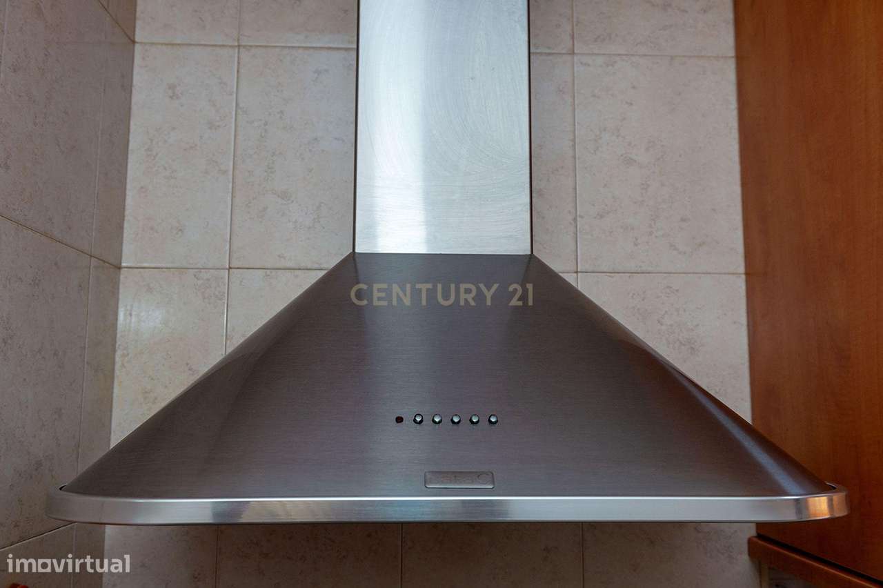 Apartamento T2 mobilado em Amora, Seixal - Oportunidade Única!-19