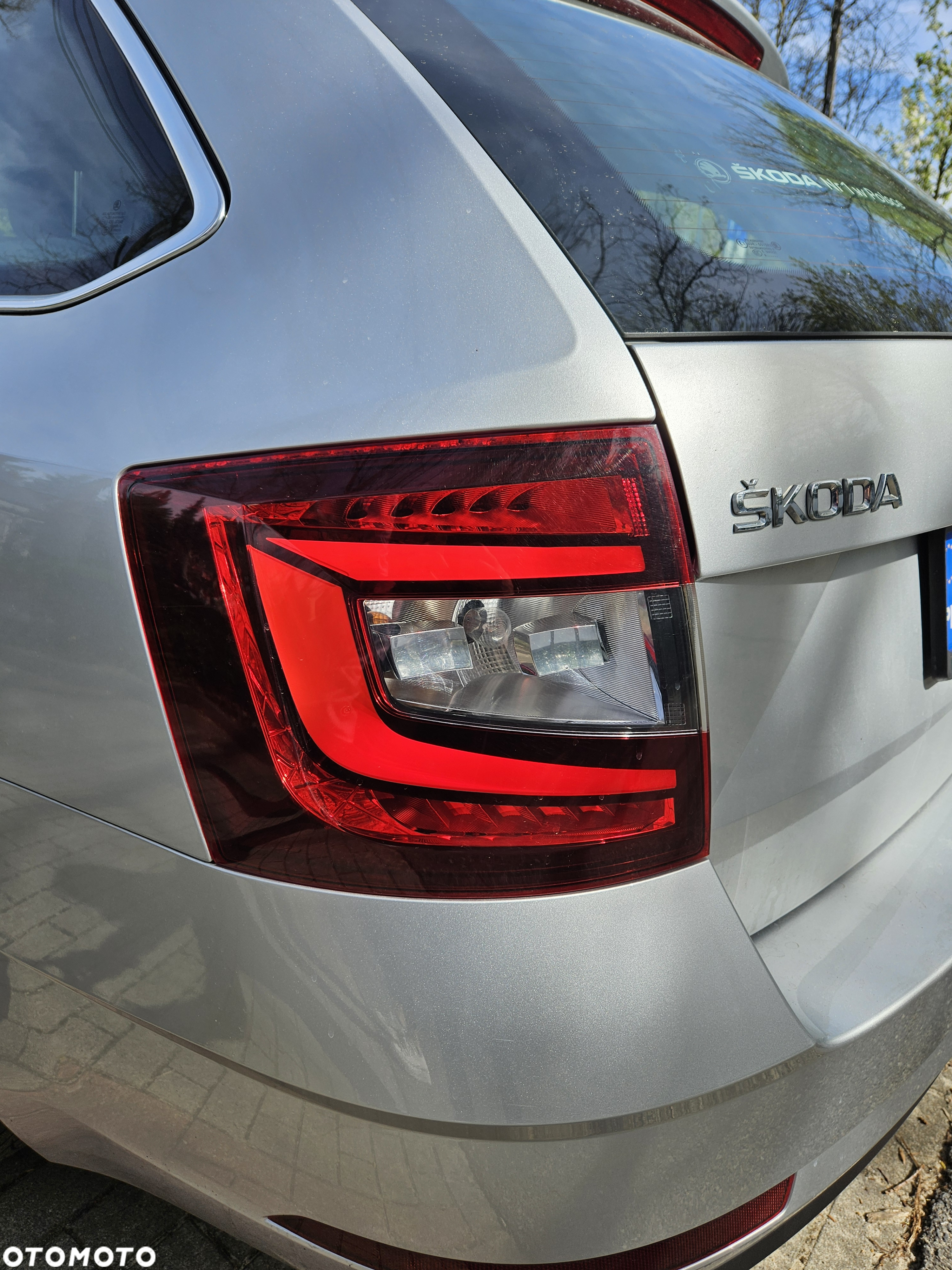 Skoda Octavia 2.0 TDI Style DSG - 14