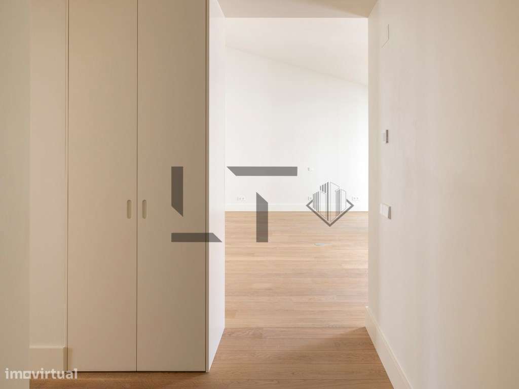 Apartamento T3 com Garagem para Venda junto à Av. da Liberdade, Lisboa - Grande imagem: 4/21
