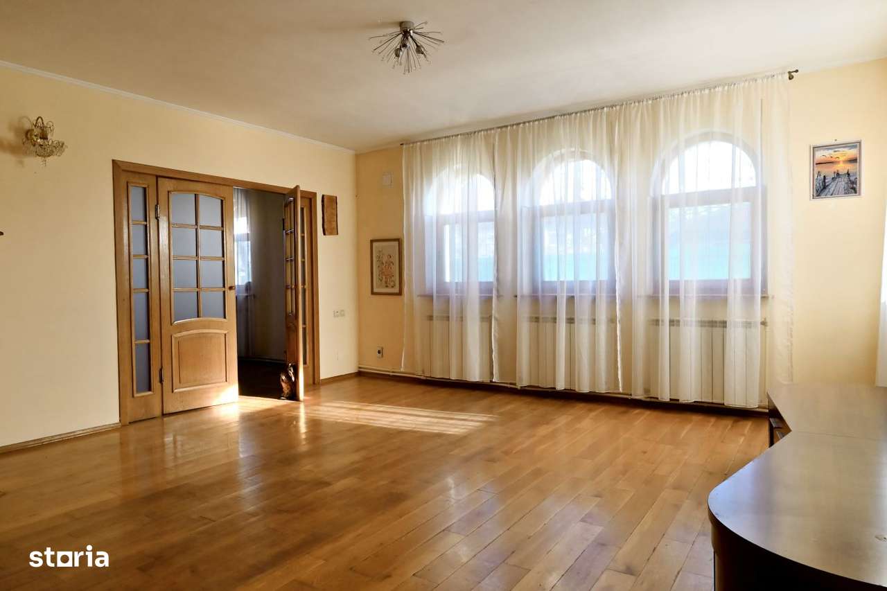 Vanzare vila 6 camere 316mp + garaj + teren 1490mp Centru Snagov ILFOV-8