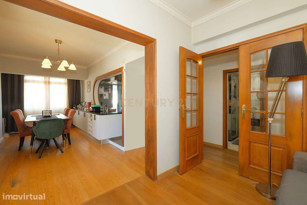 Apartamento T3  remodelado no Pragal-12
