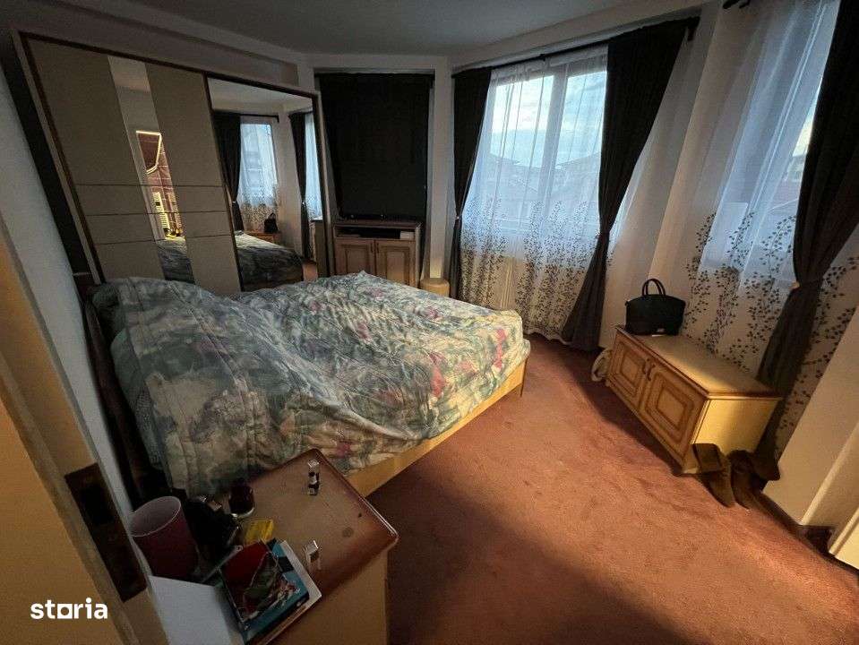 Apartament de 4 camere pe doua nivele, 105 MP,  intr-un imobil cu 4 ap - Imagine principală: 4/10