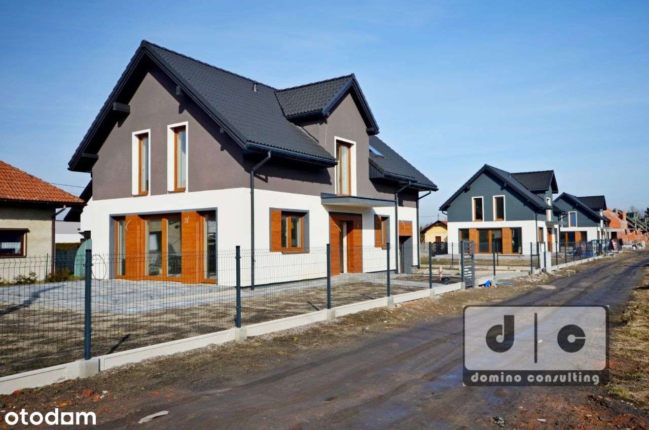 Nowy dom przy lesie. Pniowiec. Tarnowskie Góry.-17