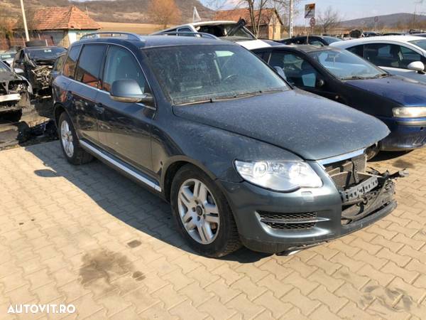 Piese Volkswagen Touareg Facelit - 1