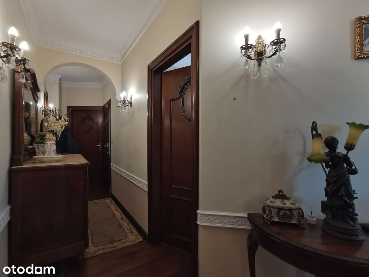 3 pok. 74,3m2, 2/3p, budynek z 2007, winda, wykończone w stylu włoskim-17