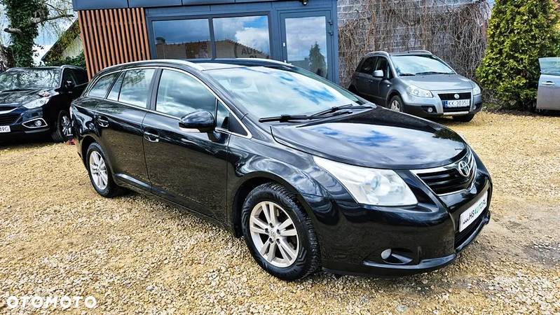 Toyota Avensis 1.8 Premium - 8