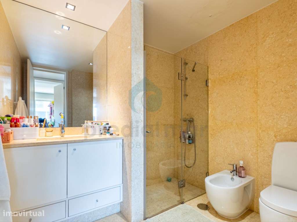 Apartamento T4 de Charme com Vista Mar em Matosinhos Sul-24