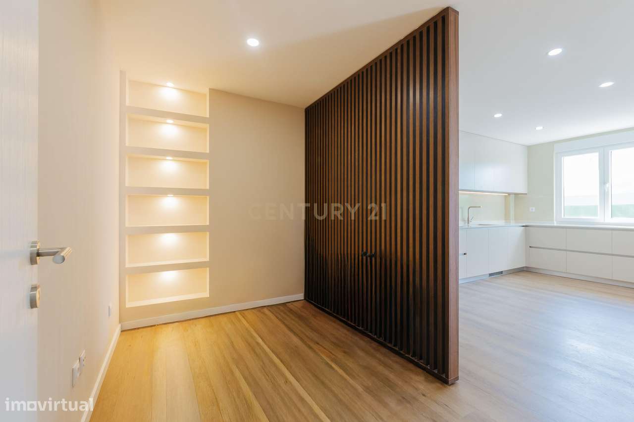 Apartamento T3 moderno e espaçoso no coração do Pinhal Novo-1