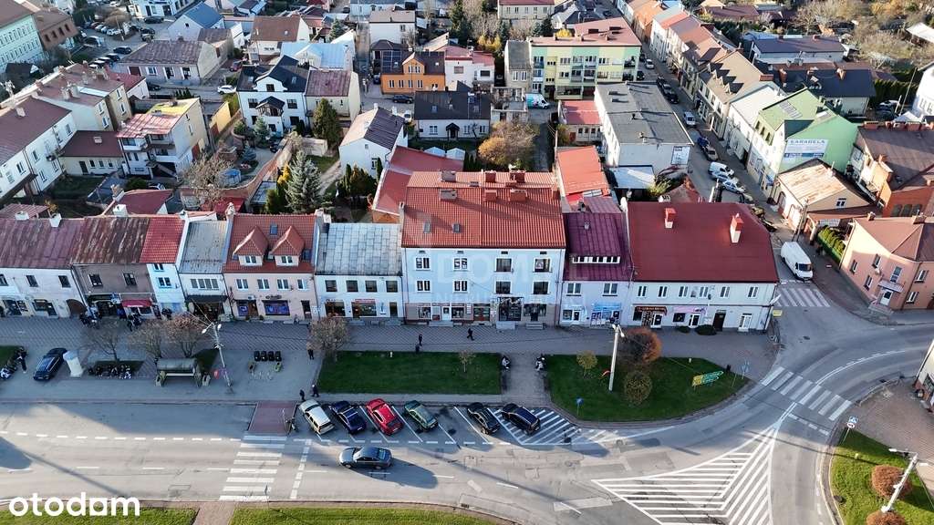Kamienica w centrum Staszowa - bardzo dobry stan-10