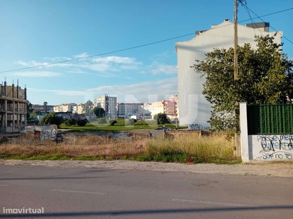 Lote para construção de moradia isolada - Grande imagem: 2/10