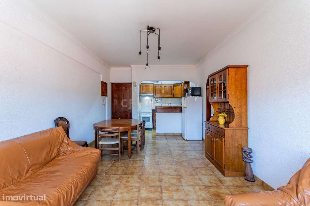 Apartamento T2 com garagem na Costa da Caparica - Grande imagem: 4/26