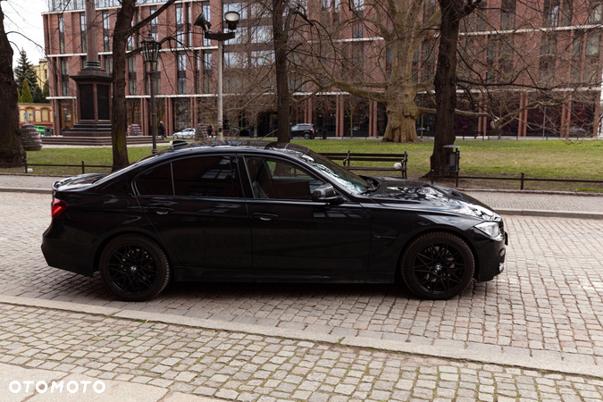 BMW Seria 3 335i xDrive - 5