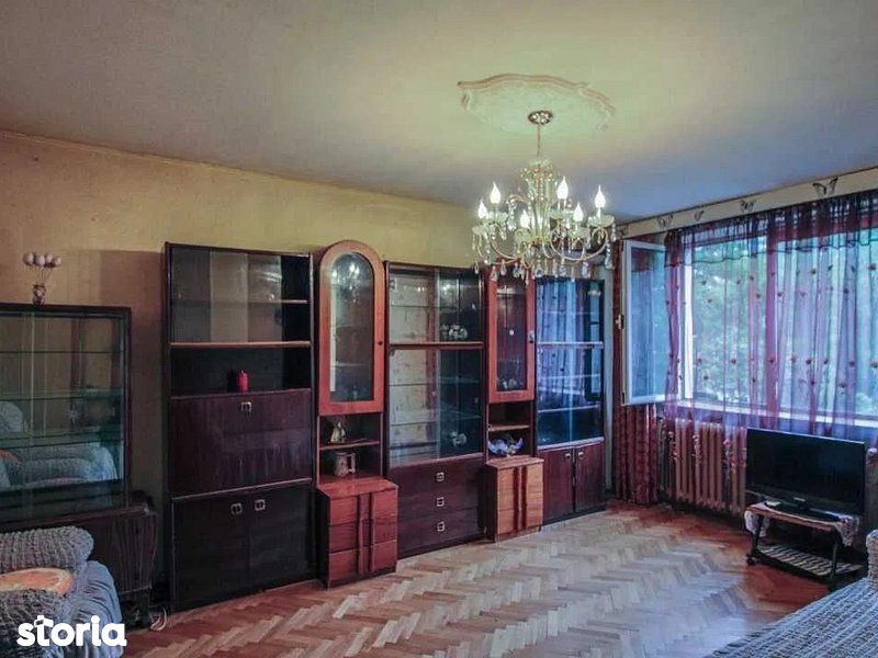 Brancoveanu-Zona Izvoare ,apartament 4 camere decomandat