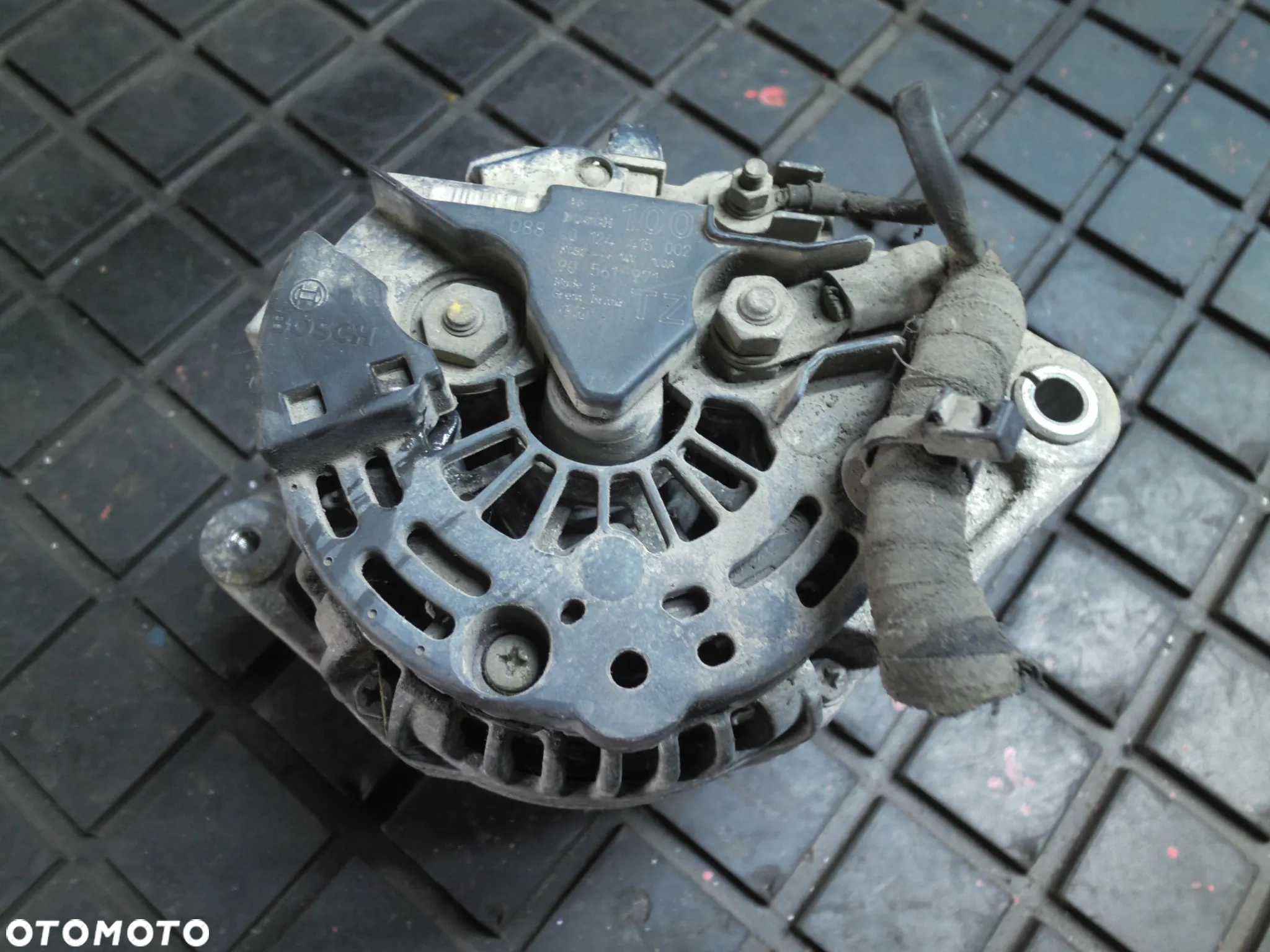 ALTERNATOR Opel OE MERIVA A 100A BOSCH 0124415002 90561971 TZ - 2