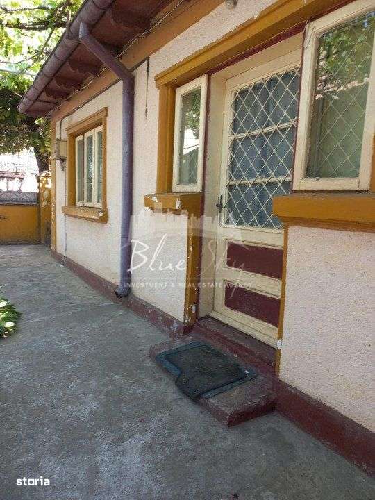 Casa batraneasca  cu teren de 435mp cu utilitati si deschidere 14 m- - Imagine principală: 3/10