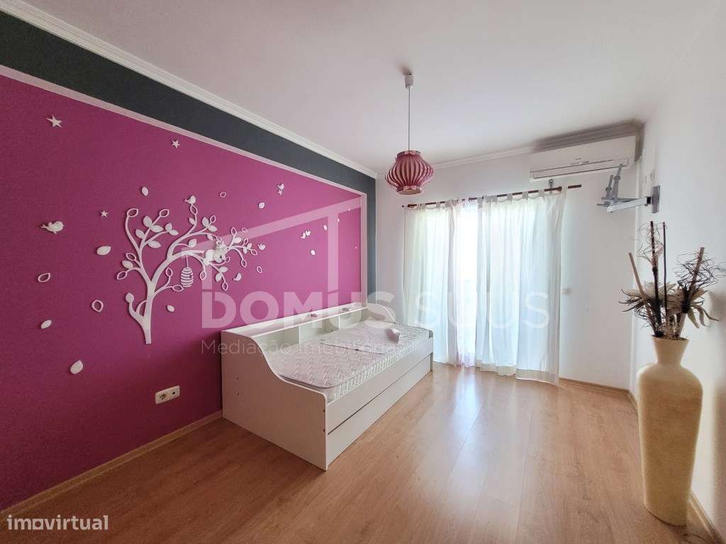 Apartamento T2 com ótimas áreas e garagem - Grande imagem: 3/11