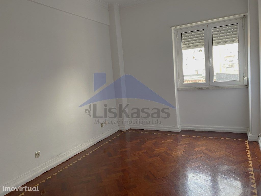 Apartamento T2 com 68 m2 no centro de em Odivelas