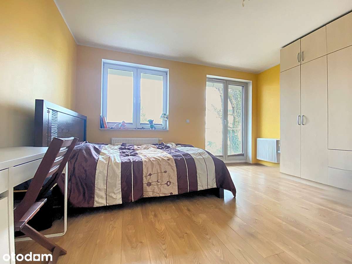 Duży taras, 2 łazienki, garaż, piwnica, 5 min. do stacji PKP / SKM-5