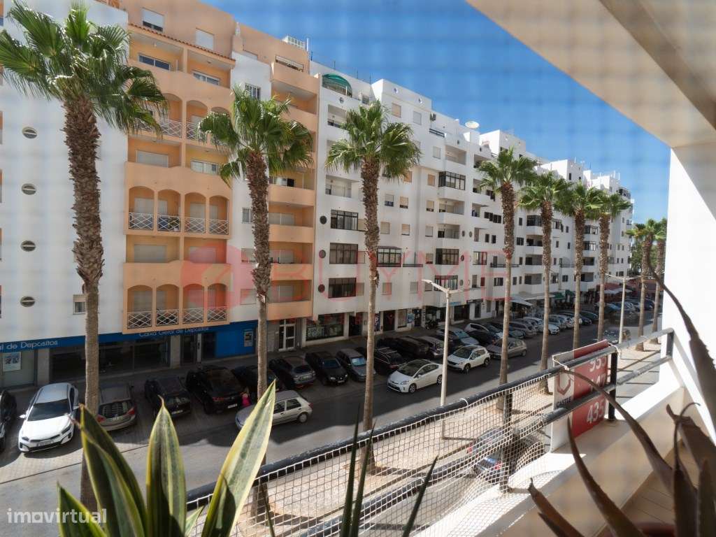 Apartamento T2 em Quarteira com Vista Mar a Poucos Passos da Praia-24
