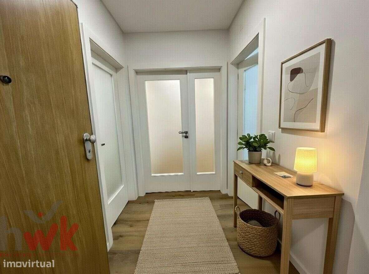 Apartamento T2 com 2 Suítes, Terraço e Garagem Box-22