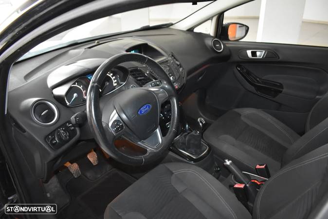 Ford Fiesta 1.0 T EcoBoost Titanium - 26