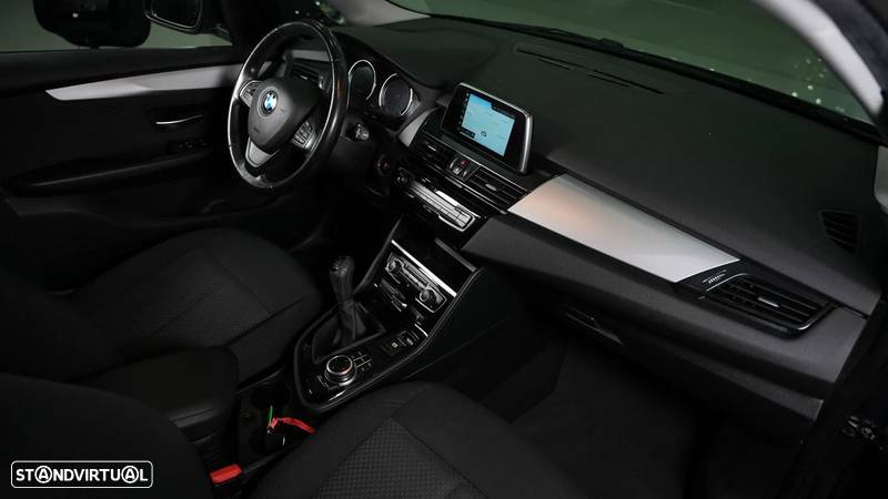 BMW 216 Active Tourer d - 23