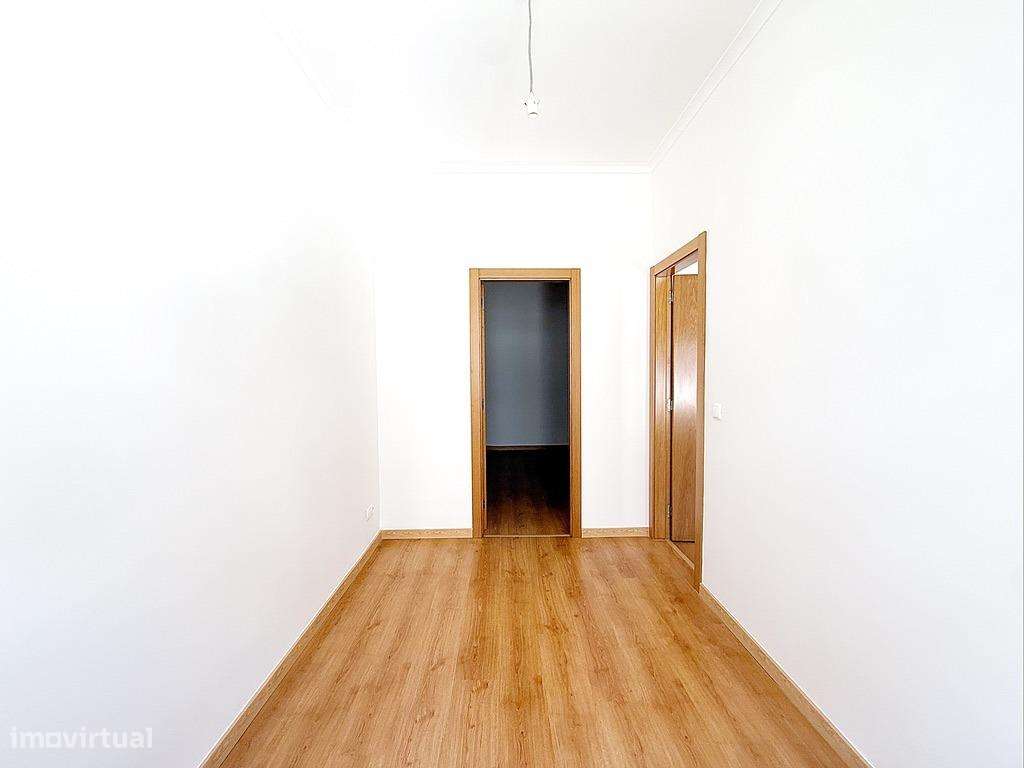 T2+1 pronto a habitar no centro de Lisboa!-7