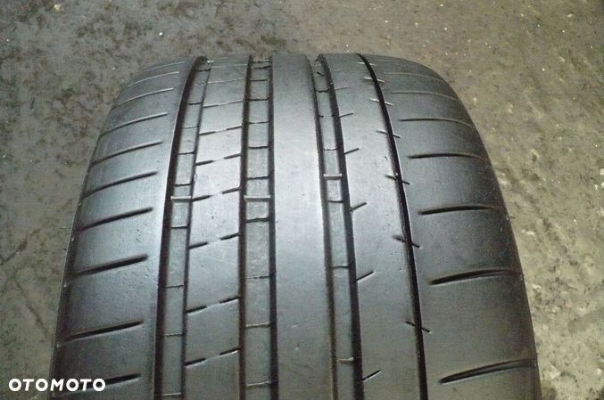 MICHELIN Pilot Super Sport 245/40R18 6,4mm 2021 - 1