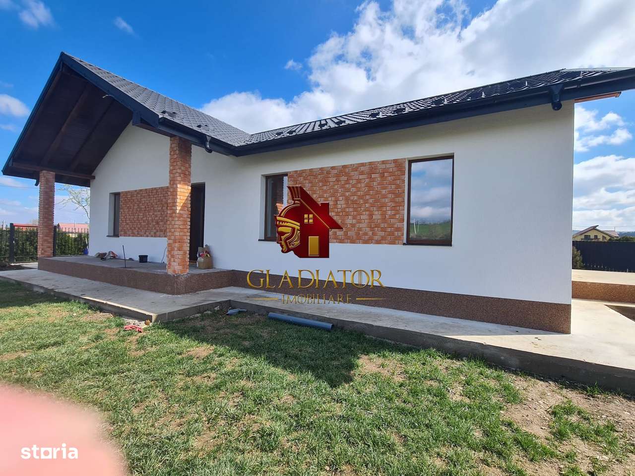 Casa plan parter deosebita, Lunca Cetatuii Ciurea, la asfalt, zona vis-10