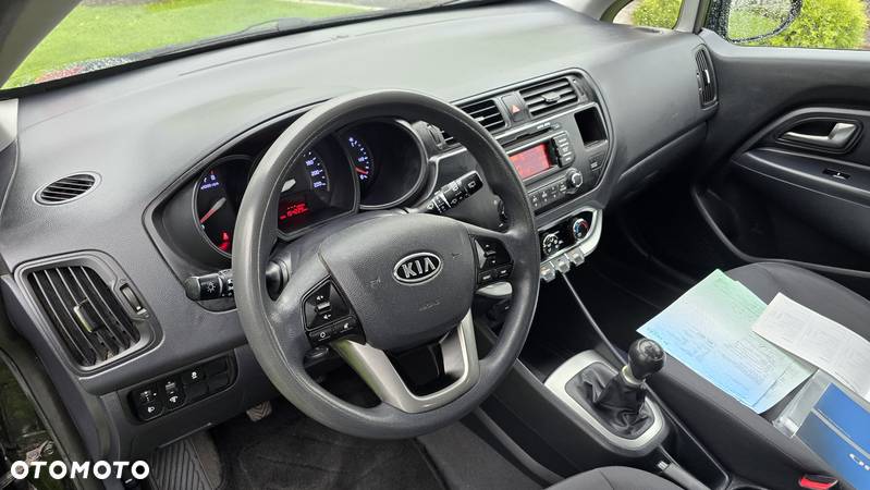 Kia Rio 1.2 Dream Team Edition - 10