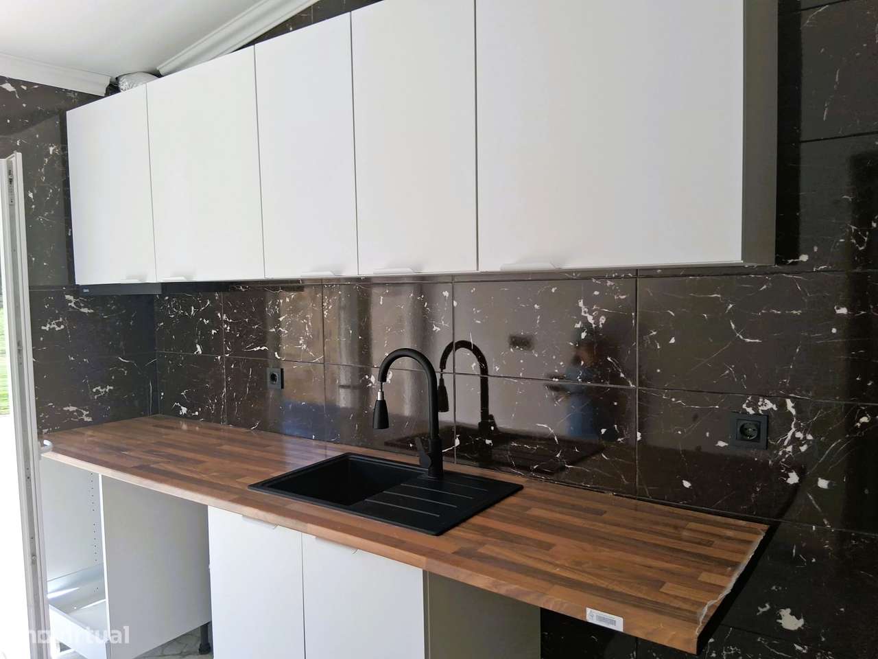 Moradia T2 em remodelação-9