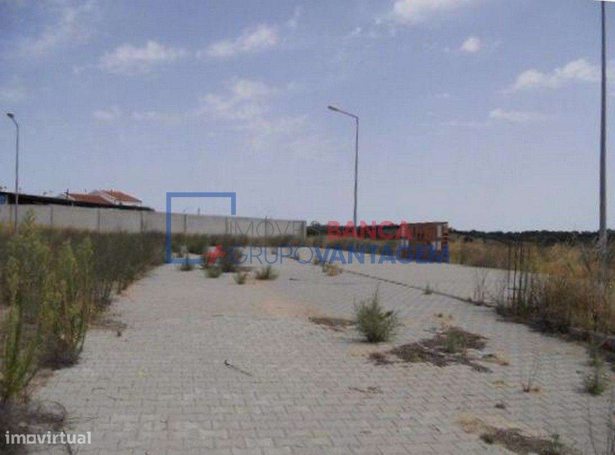 Terreno no Sítio do Curral (Alvito), 439m2, para construção de edif... - Grande imagem: 4/7