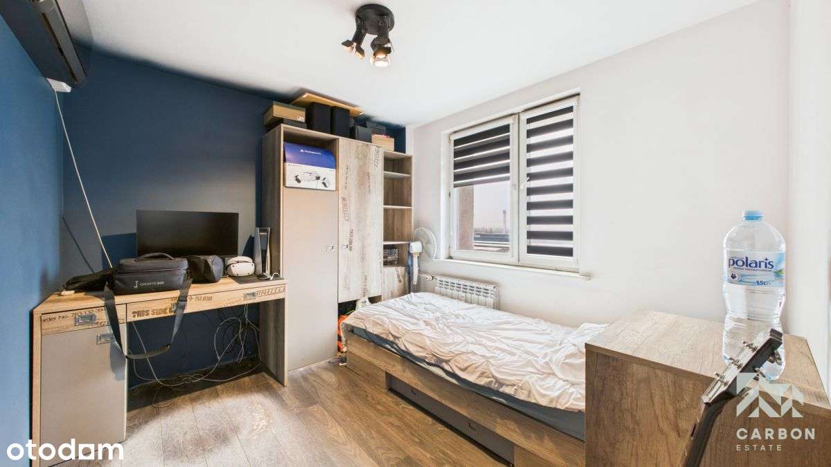 Duży metraż i 4 pokoje w centrum Dąbrowy-9