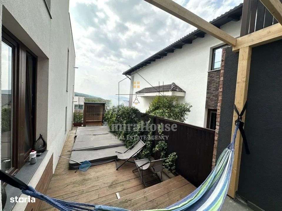 Apartament 3 camere in imobil tip vila, 79 mp, garaj, curte comuna, Gr-16