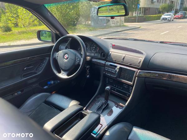 BMW Seria 7 740i - 14