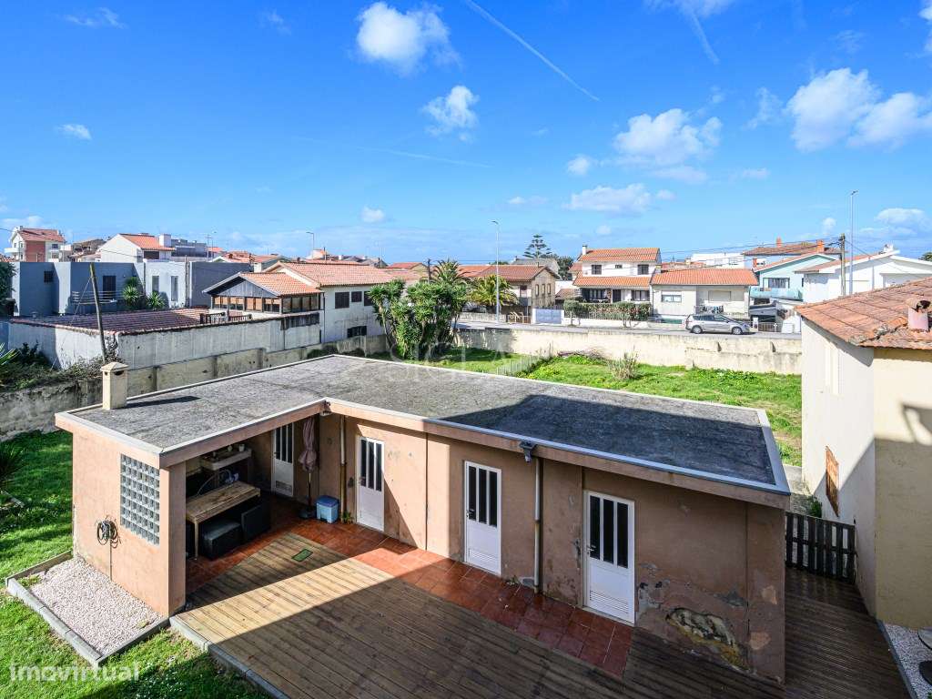 Moradia com Terreno em Cortegaça-6