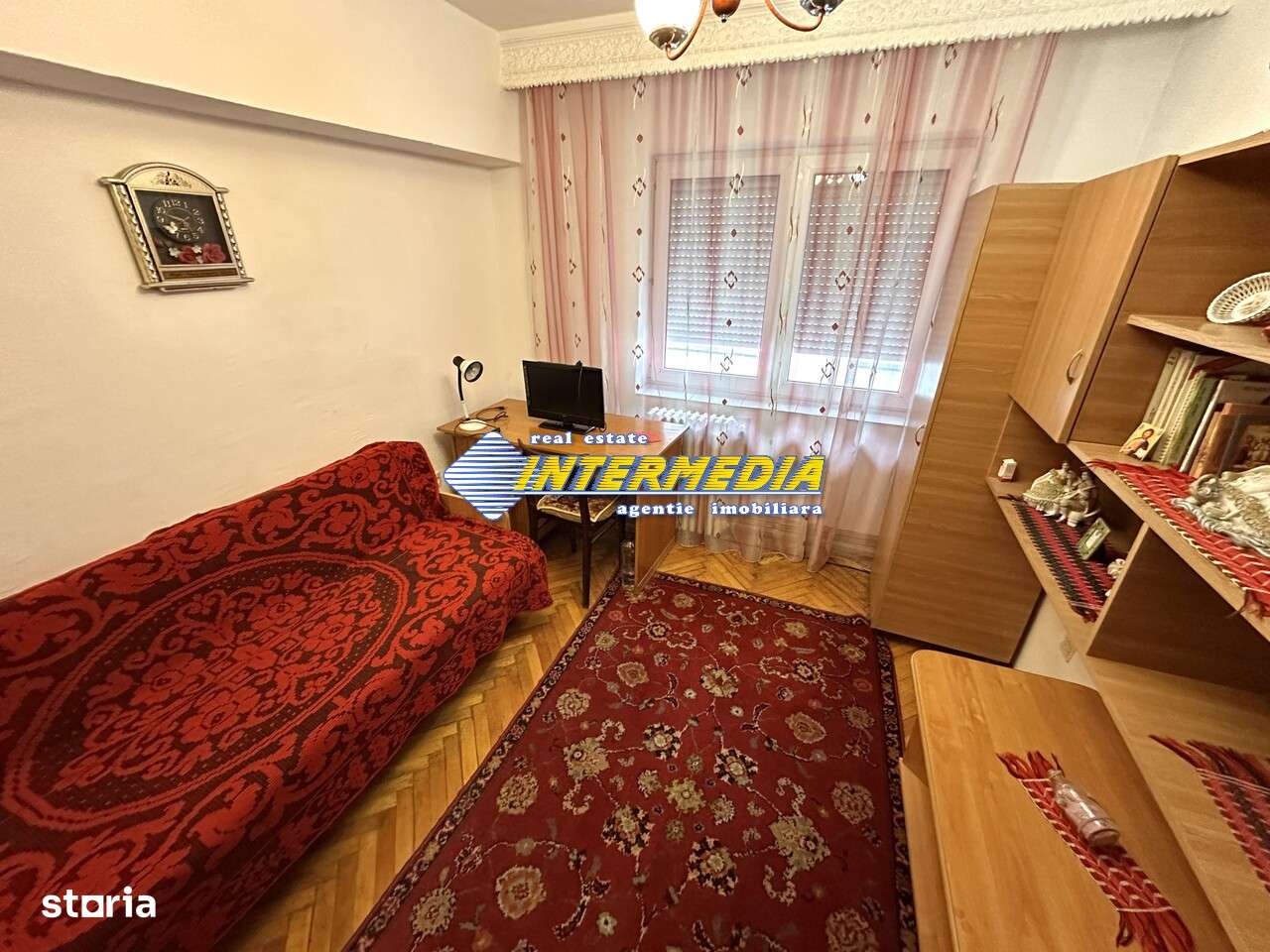 Apartament 3 camere decomandat etaj 3 Alba Iulia - Imagine principală: 4/10